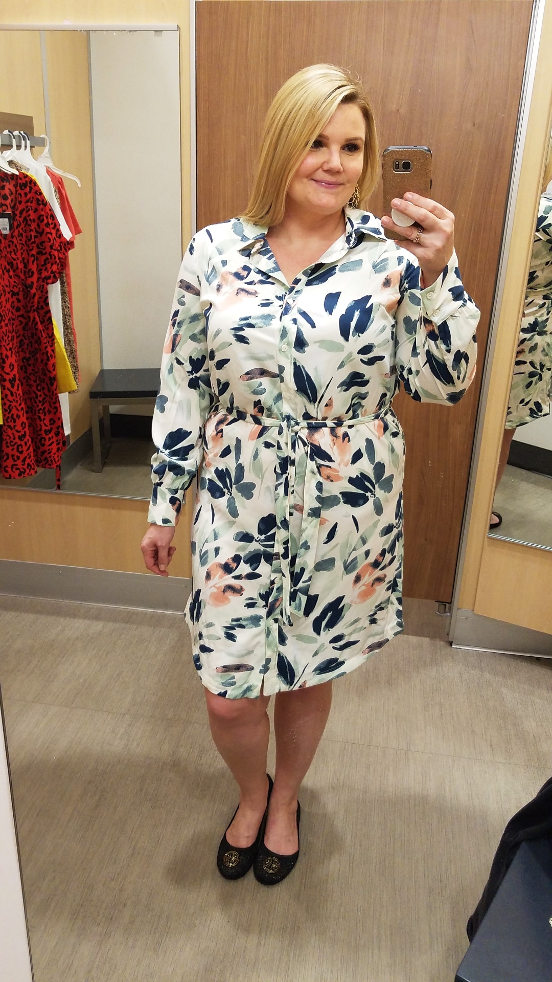 Orlando blogger Emily of Fabulously Overdressed shares this shirtdress from Target.