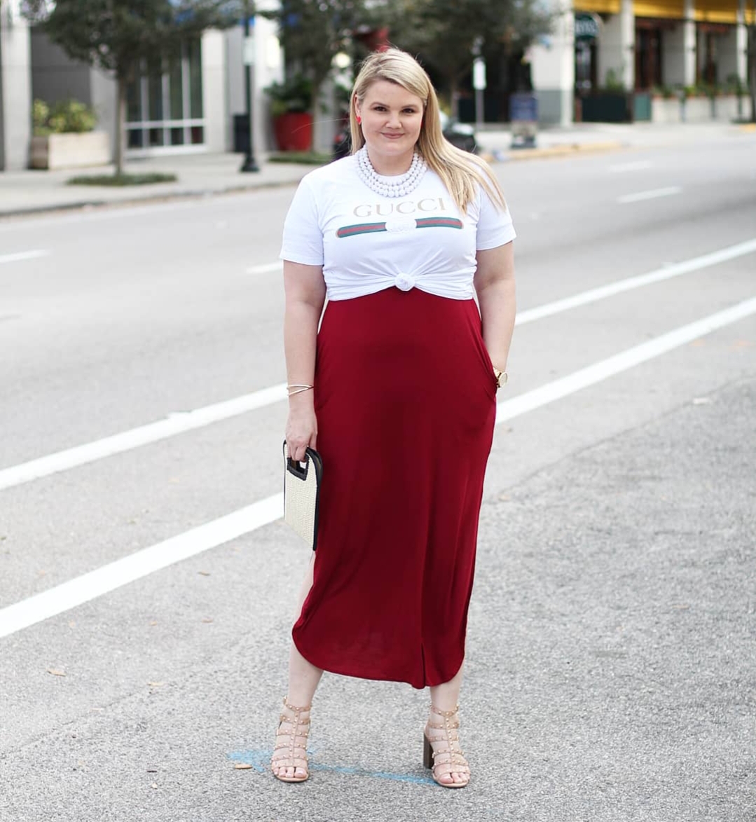 Orlando Fashion Blogger Emily of Fabulously Overdressed shares 5 ways to style a graphic tee